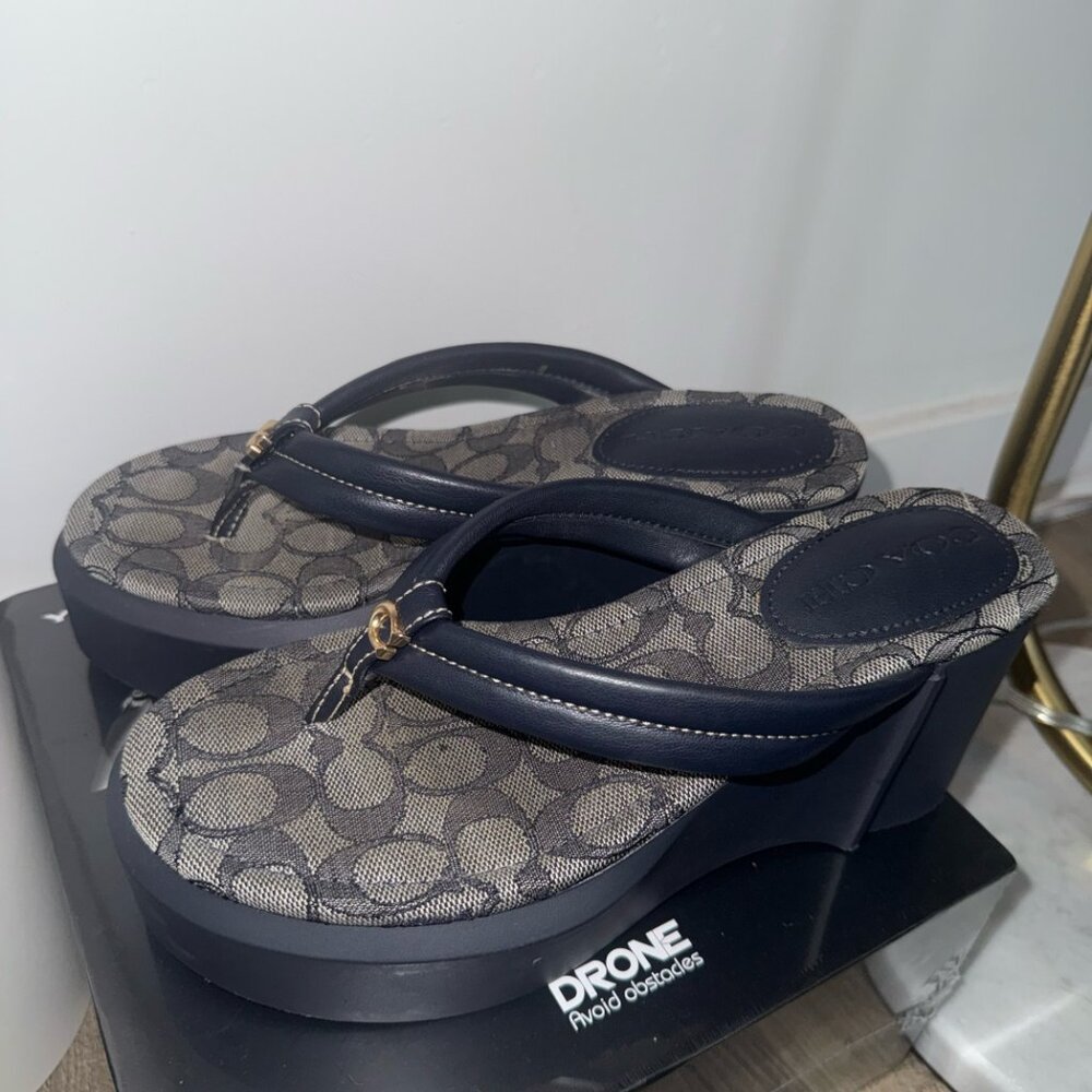 Coach Wedge Thong Sandals Sz. 8 - Picture 3 of 5